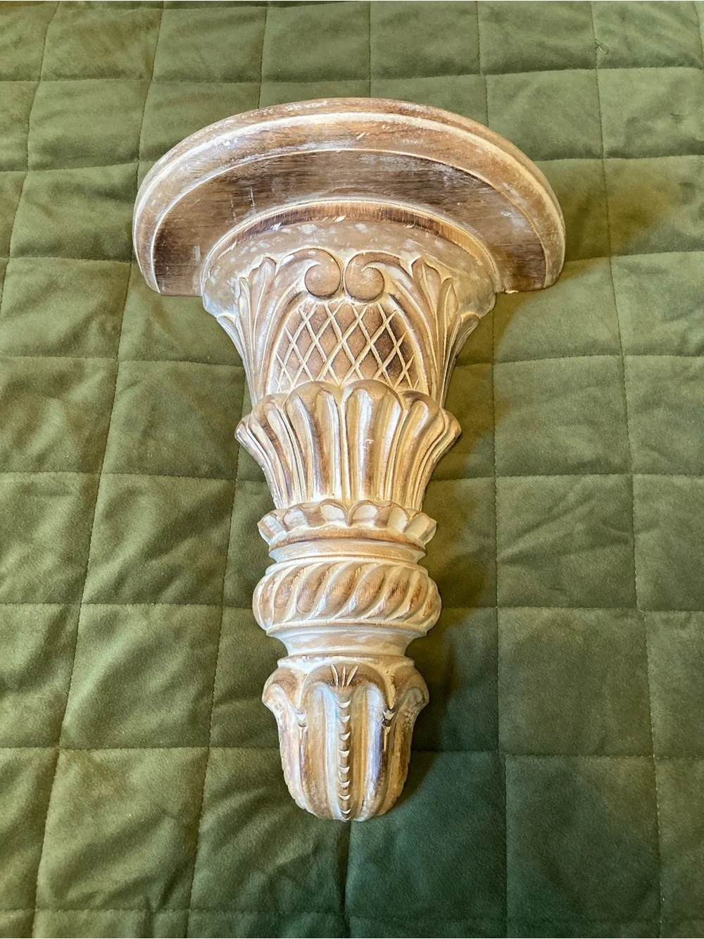 Curio shelf, corbel